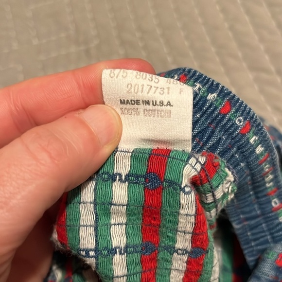 OSH KOSH ~ Vintage Girls Overalls with Feet Red Hearts and ‘Osh Kosh’ Spell Out - Picture 9 of 9